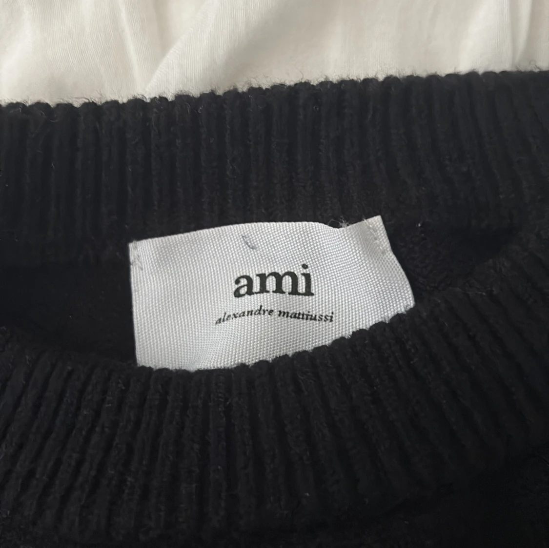 Svart stickad tröja från Ami Paris - 3