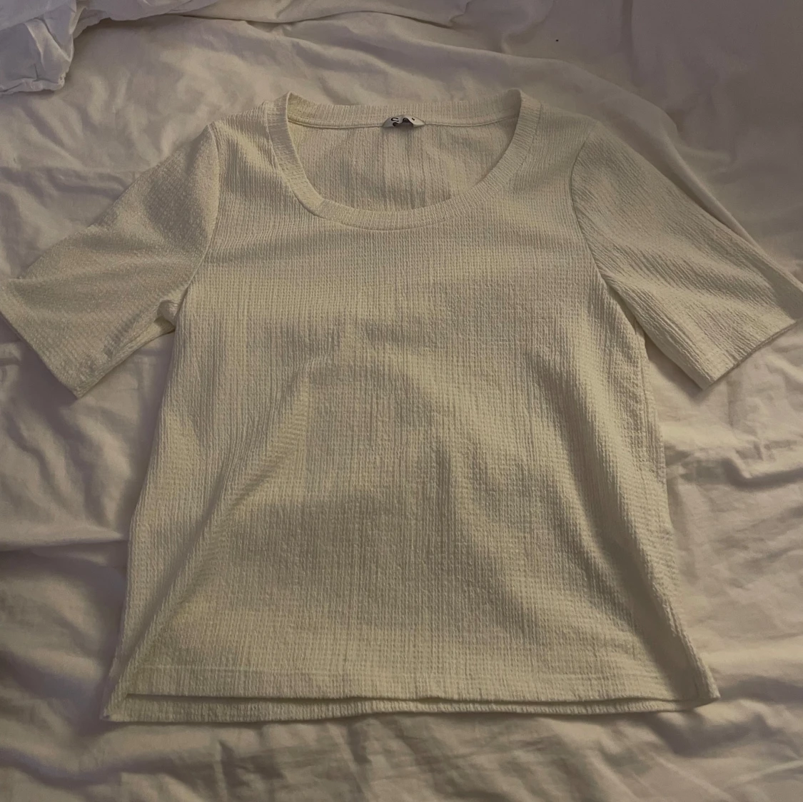 Vit tunn T-shirt! - 2