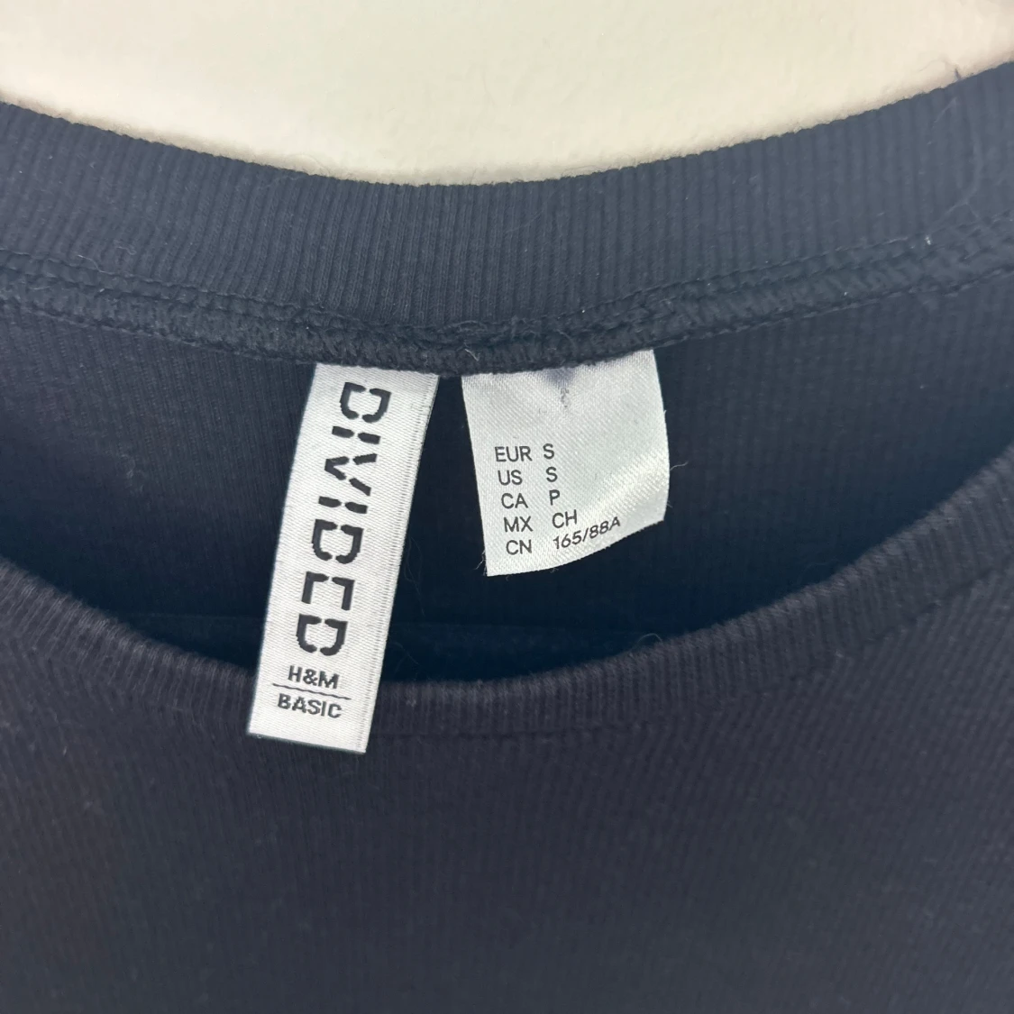 Svart ribbad kortklänning H&M Divided - 1