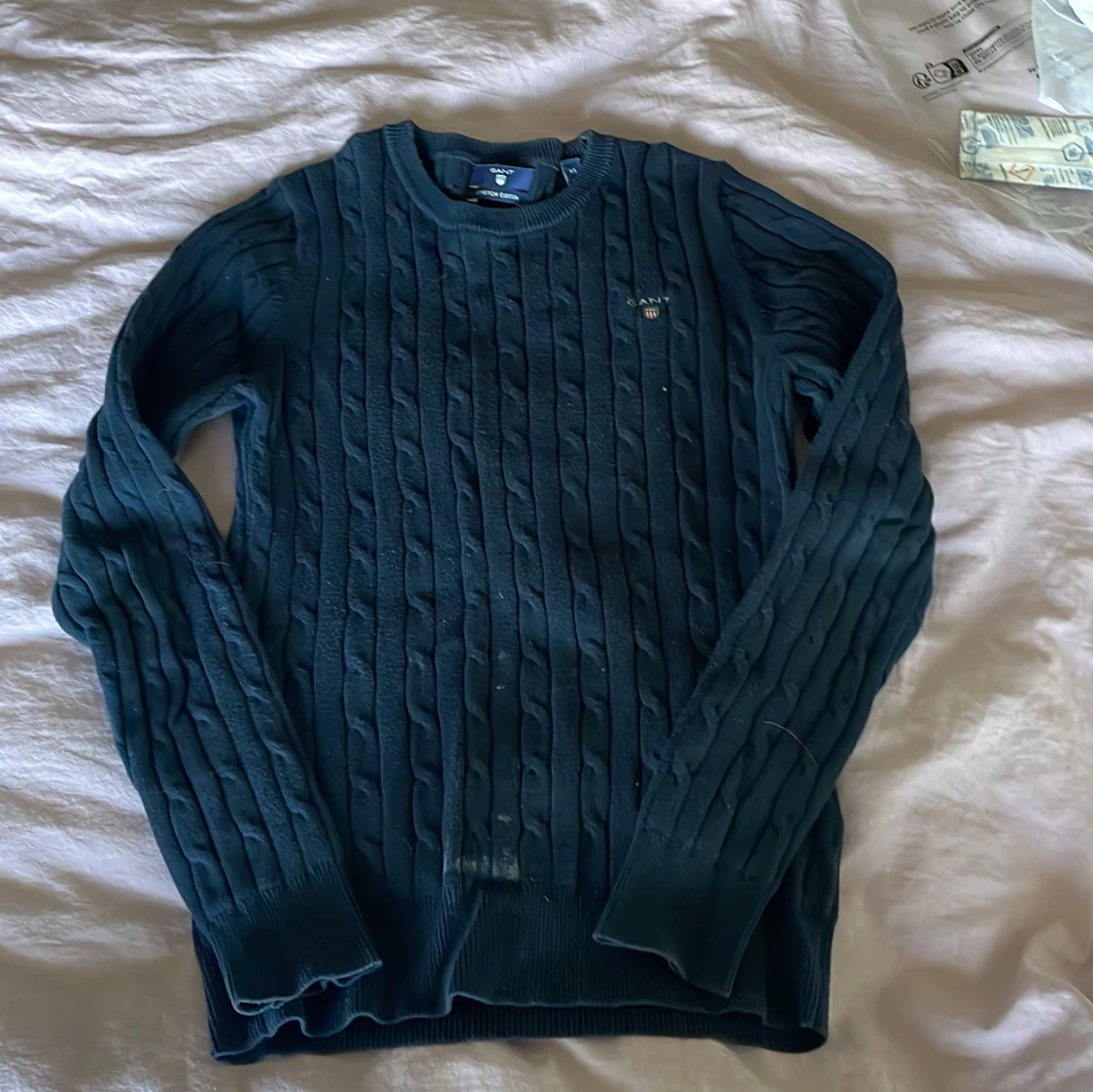 Mörkblå kabelstickad tröja GANT XS