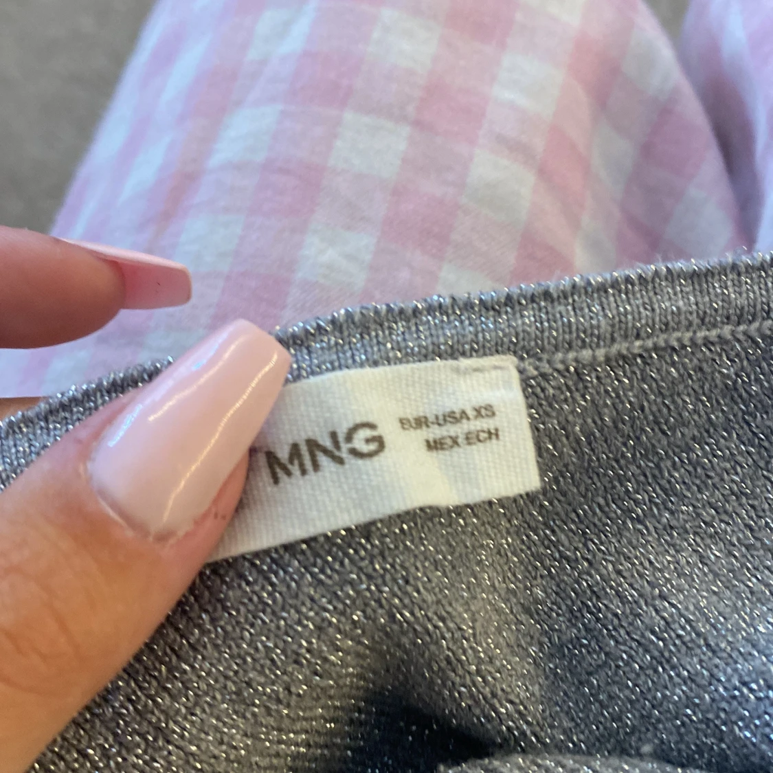 Glittrig silver one shoulder topp MNG - 1