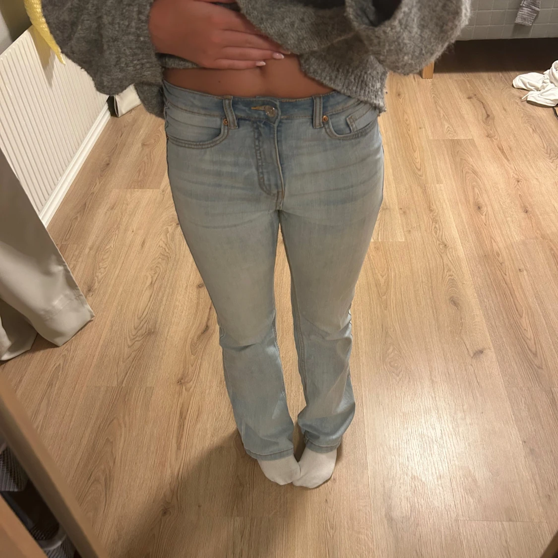 Ljusblå bootcut jeans - 2