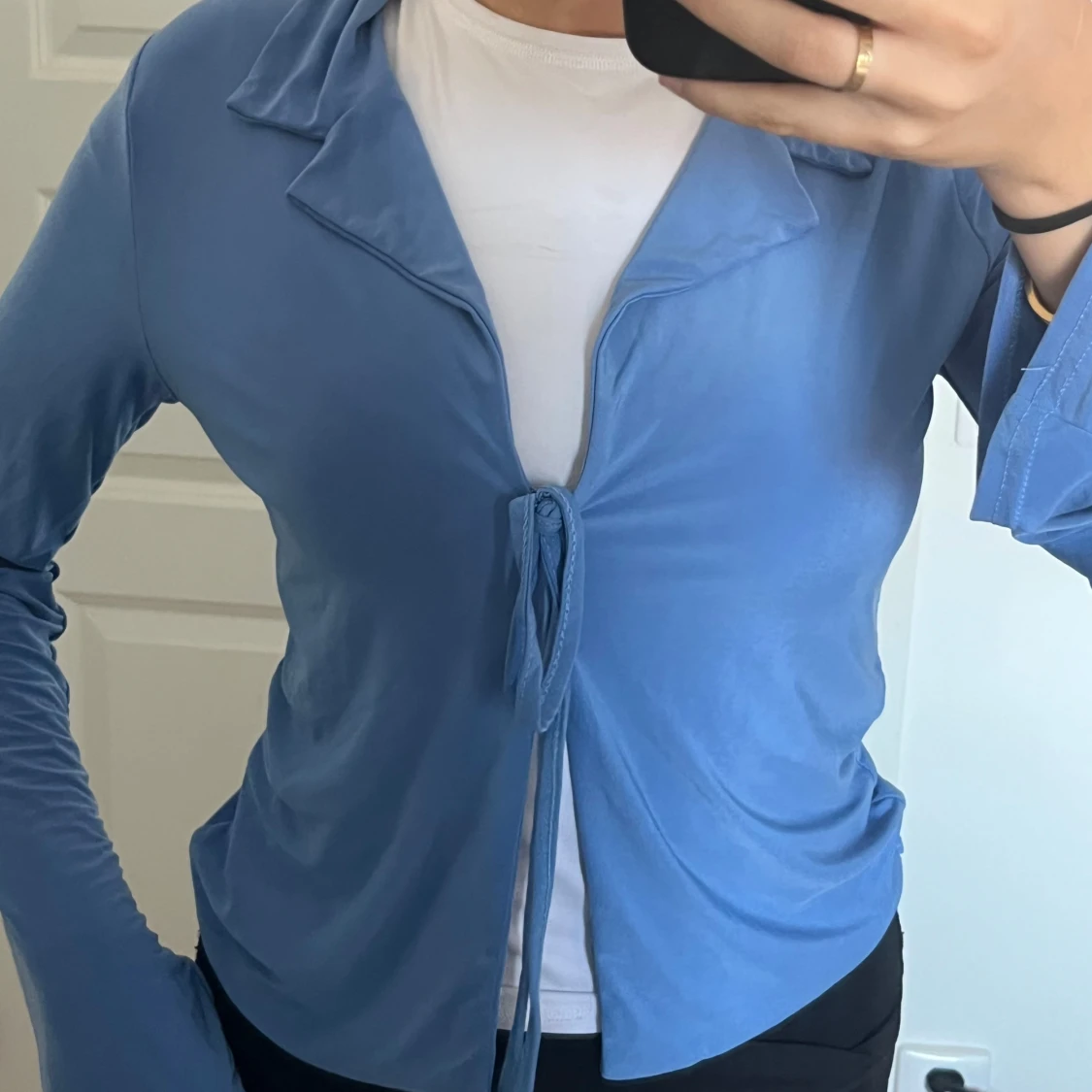 Blå långärmad topp från NA-KD - 1