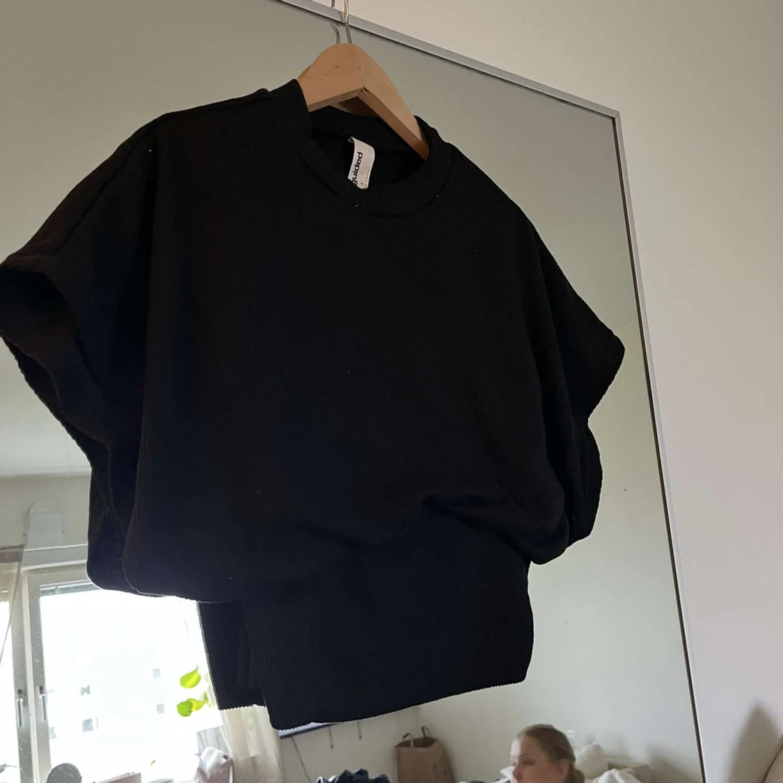 Svart ribbad tröja från Missguided