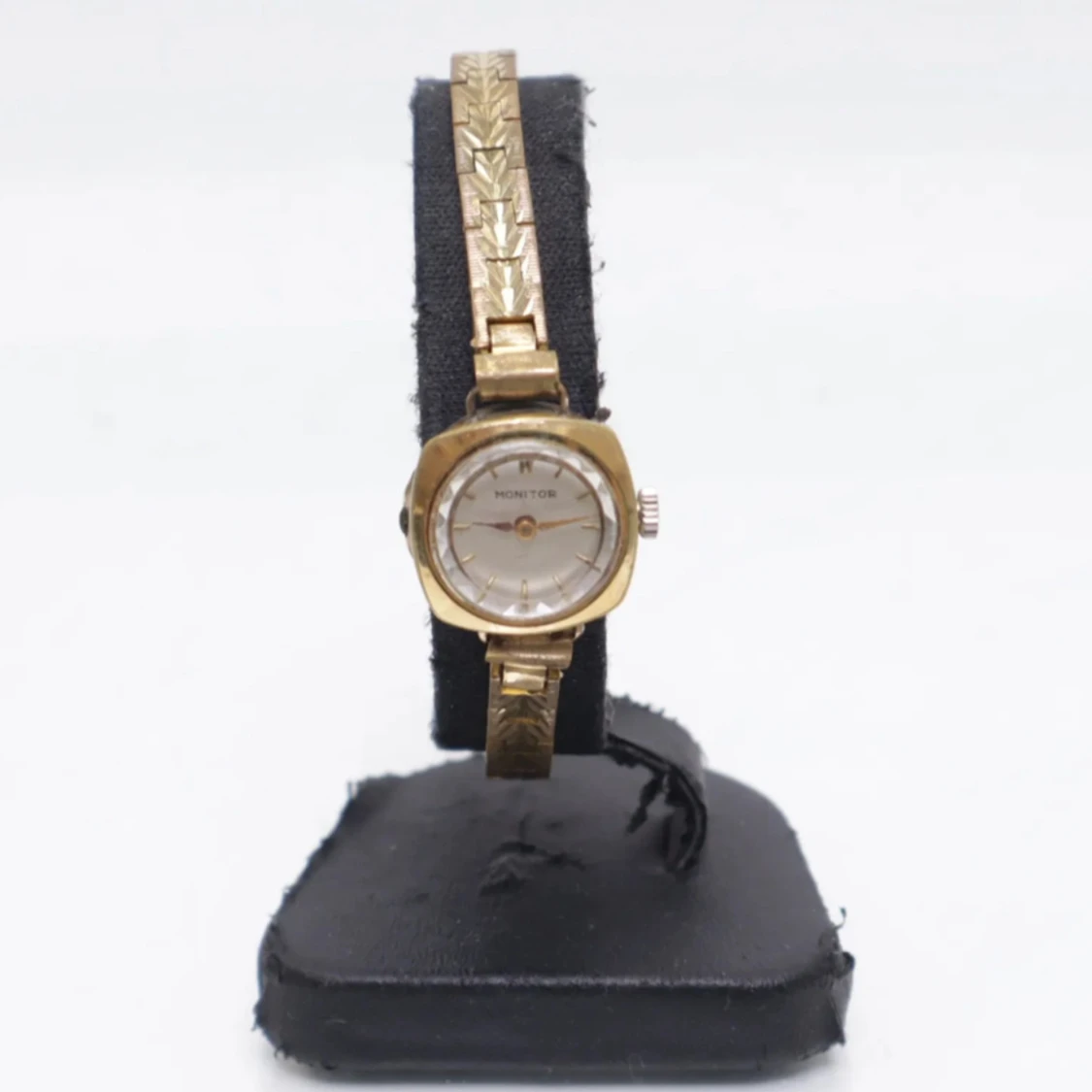 Guldfärgad vintageklocka