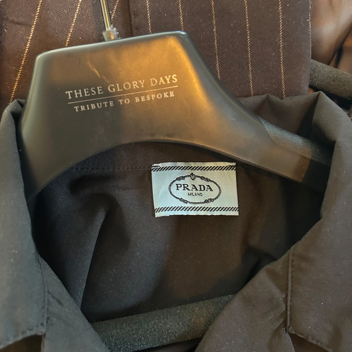 Svart kortärmad skjorta från Prada - 3