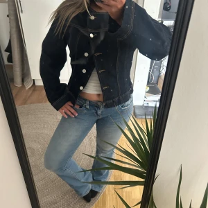 LTB jeans - valerie  - Säljer dessa as snygga slutsålda LTB jeansen i modellen valerie! Som nya! Storlek 28/32 🩷🩷