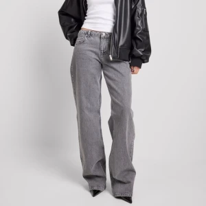 Nakd jeans - Jeans från NAKD, aldrig använda💞stl 32, priset går att diskuteras 