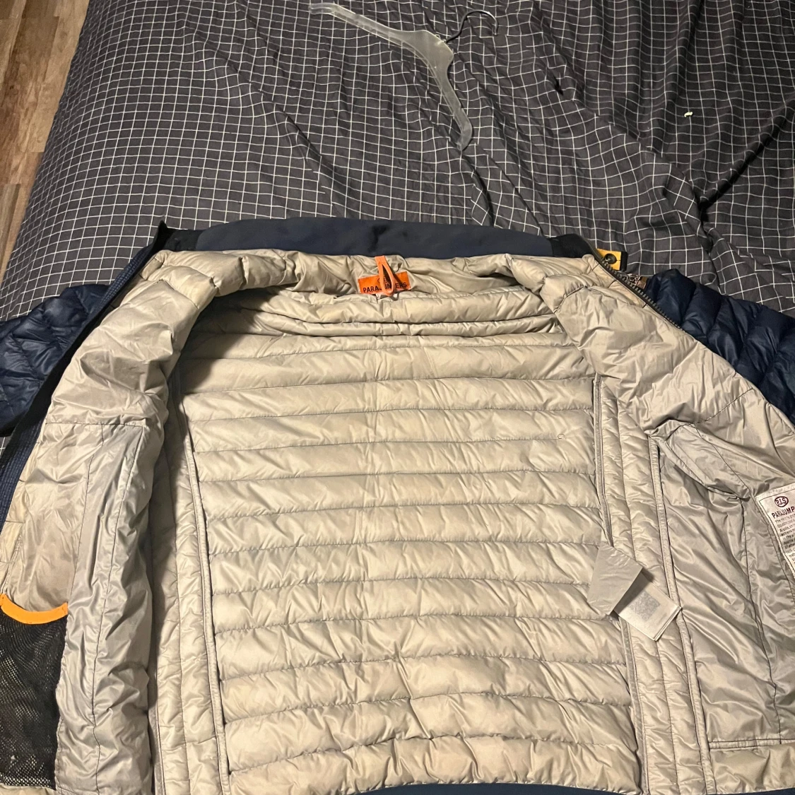 Mörkblå dunjacka från Parajumpers - 2