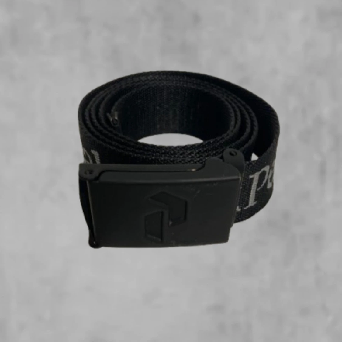 Svart bälte från Peak Performance - 1