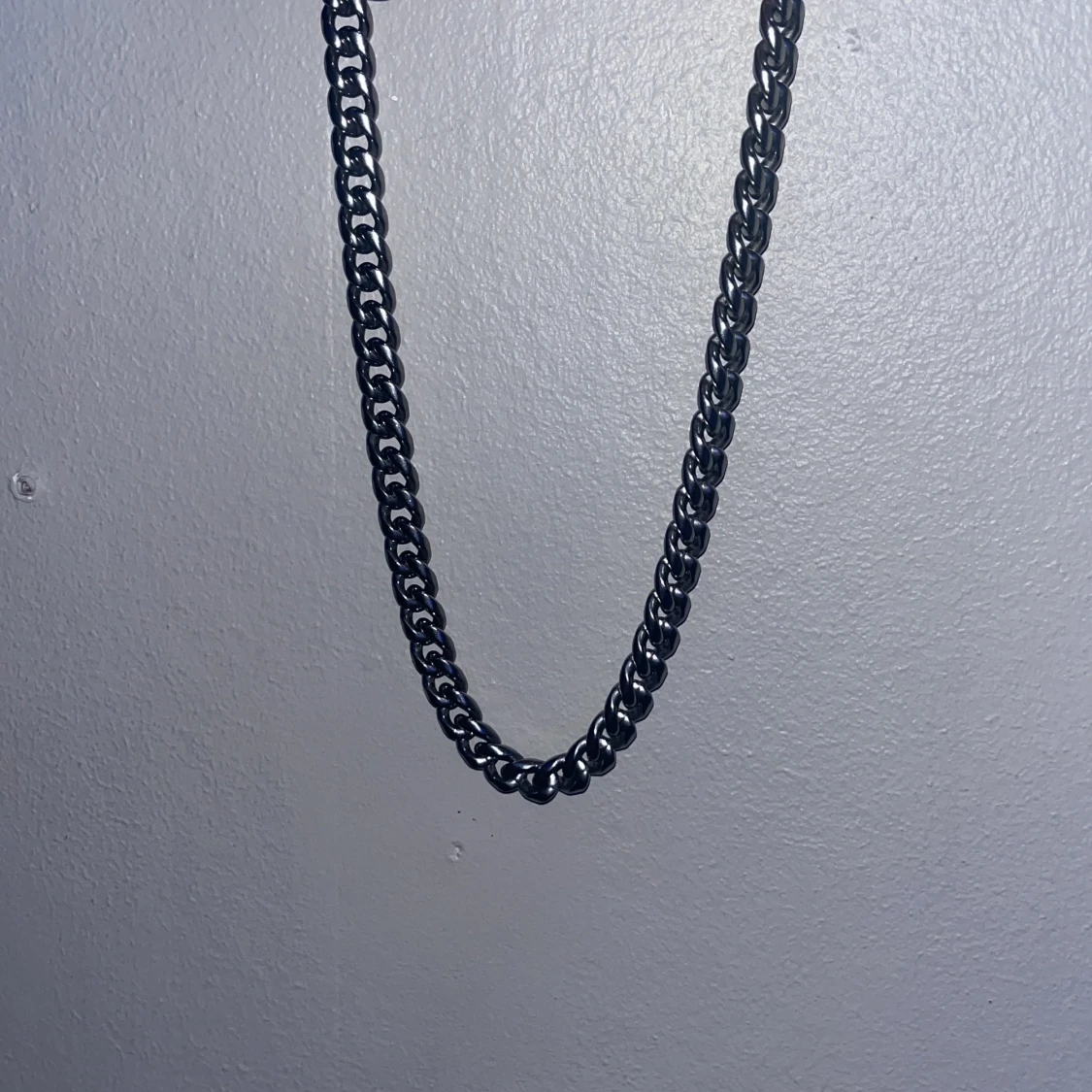 Kedjehalsband i silverfärg - 2