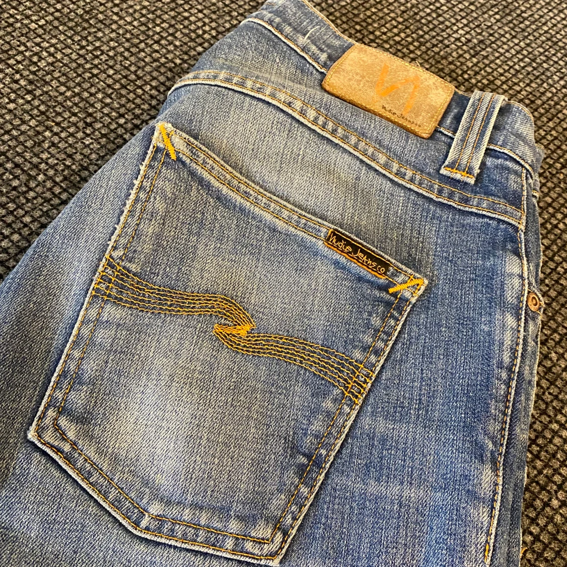Blå jeansbyxor från Nudie Jeans - 2
