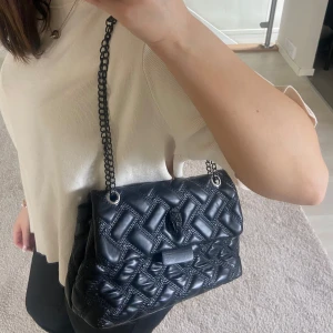 Kurt grieger  - Ej orginal. 