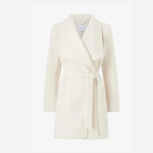 Kappa - Jätte fin kappa från vila som kommer passa jätte bra nu till våren, Den är använd endast en gång fick den i present men kommer ej till användning