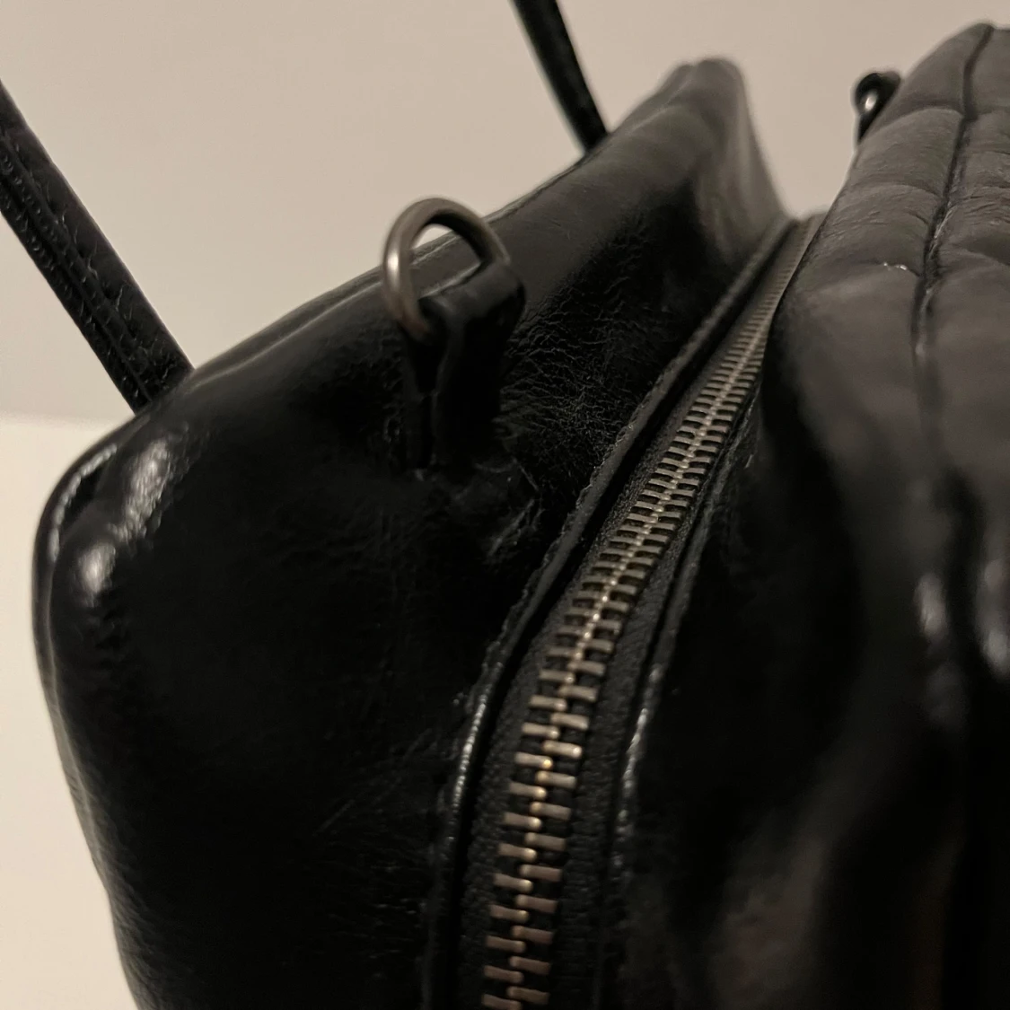 Väska med nitar - 3