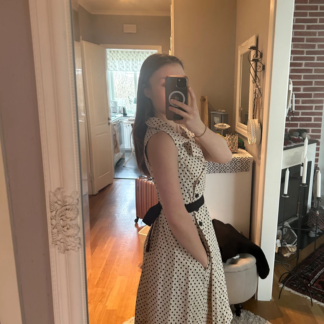 Prickig klänning - 1