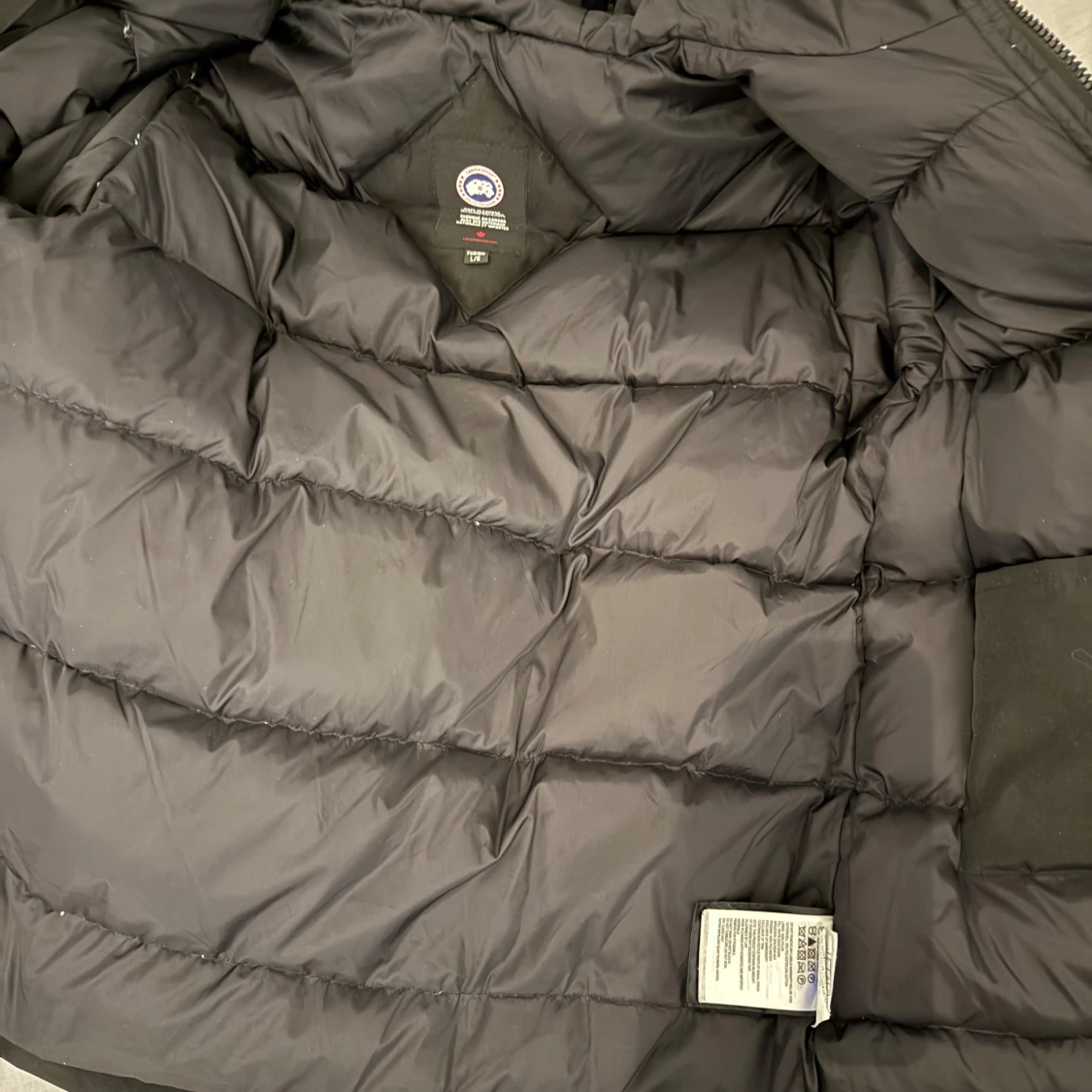 Canada Goose Chateau Parka - 4