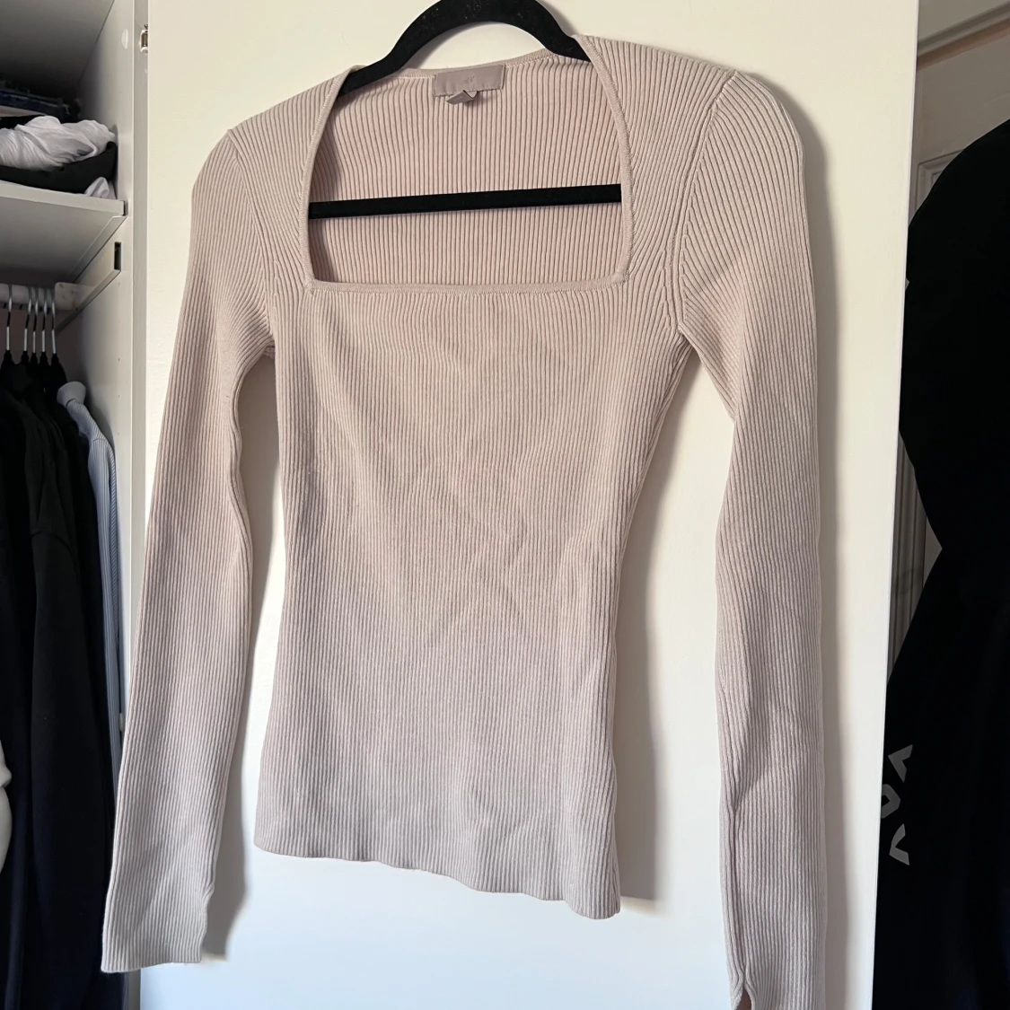 Beige ribbad tröja från H&M - 4