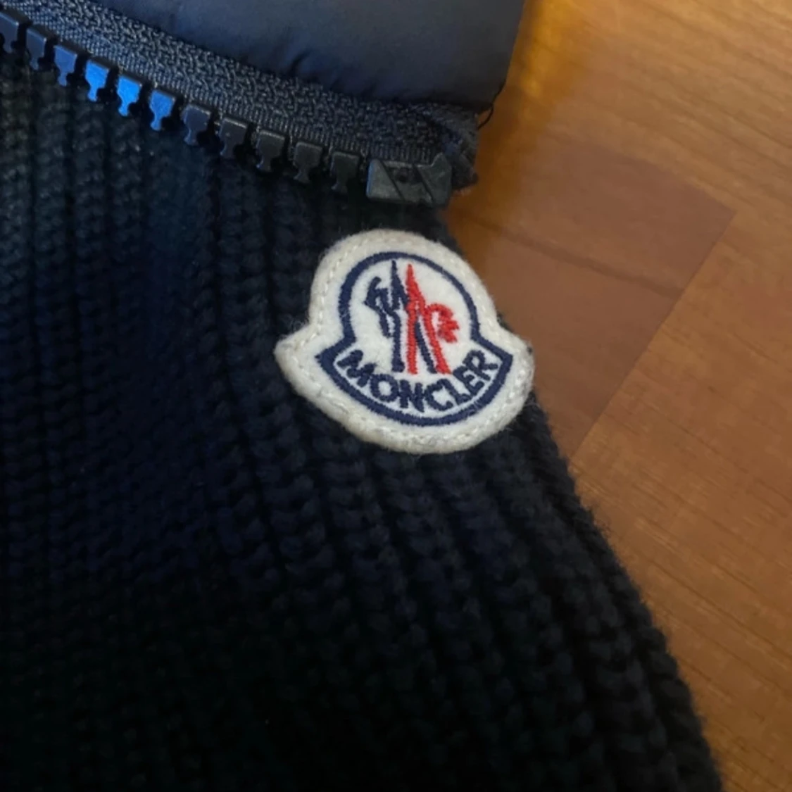 Svart dunjacka från Moncler - 1