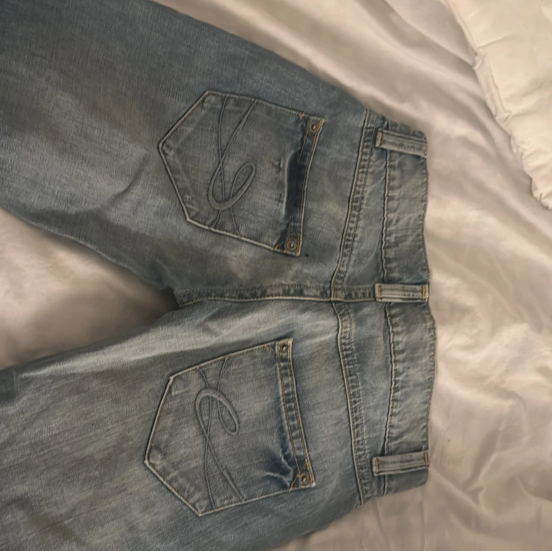 Blå bootcut jeans - 2