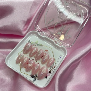 WhiteKittens (S);Short Almond; Curved - S: 15 mm, 11,5 mm, 12 mm, 11 mm, 9 mm 