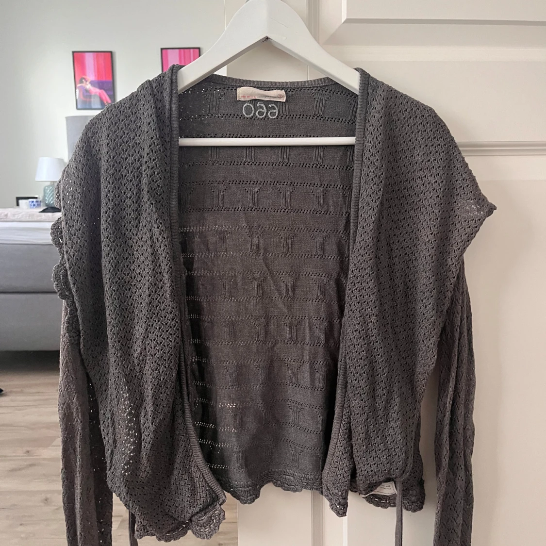 Grå stickad kofta från odd Molly