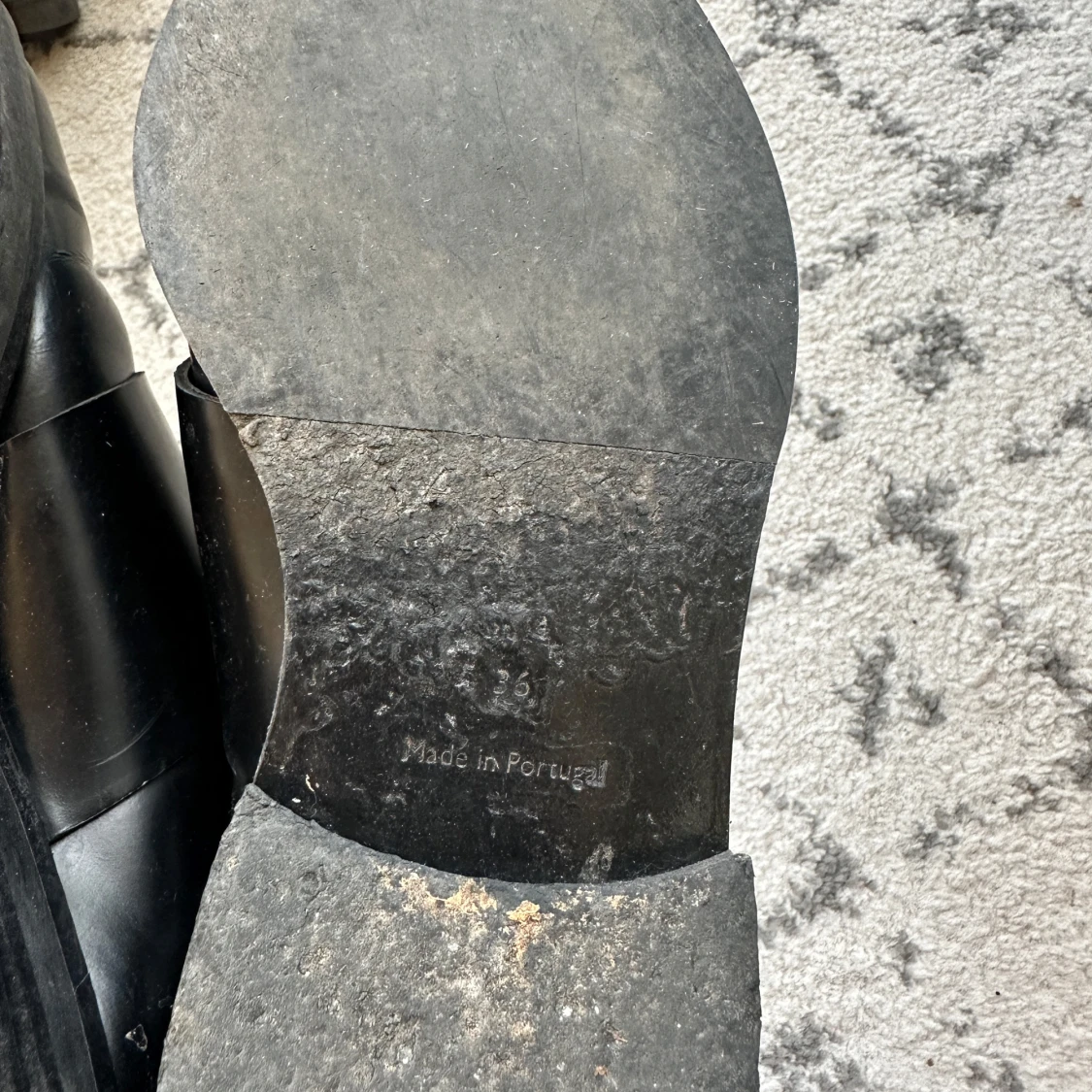 Svarta skinnloafers från COS - 3