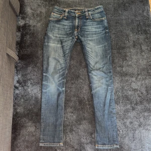 Nudie jeans - nudie jeans i storlek W30 L29, i bra skick