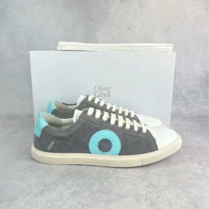 Oliver Cabell ”Cloud” sneaker - – Condition: 10/10 - brand new  – What is included: Box