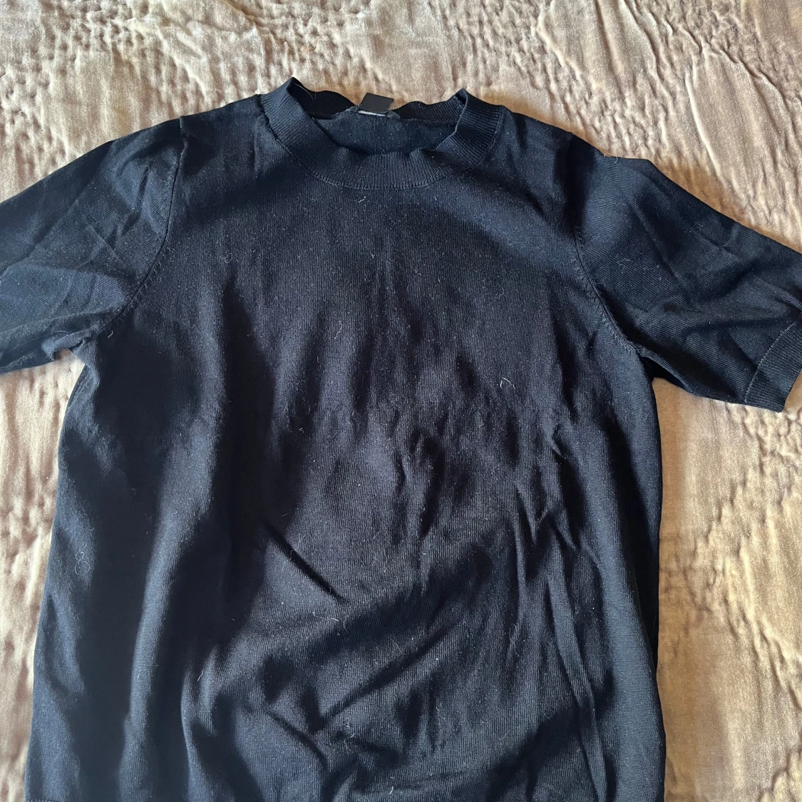 Stickad t-shirt från Lindex - 1