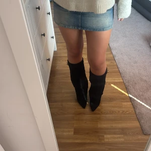 Boots - Mocca stövlar med spetsig tå