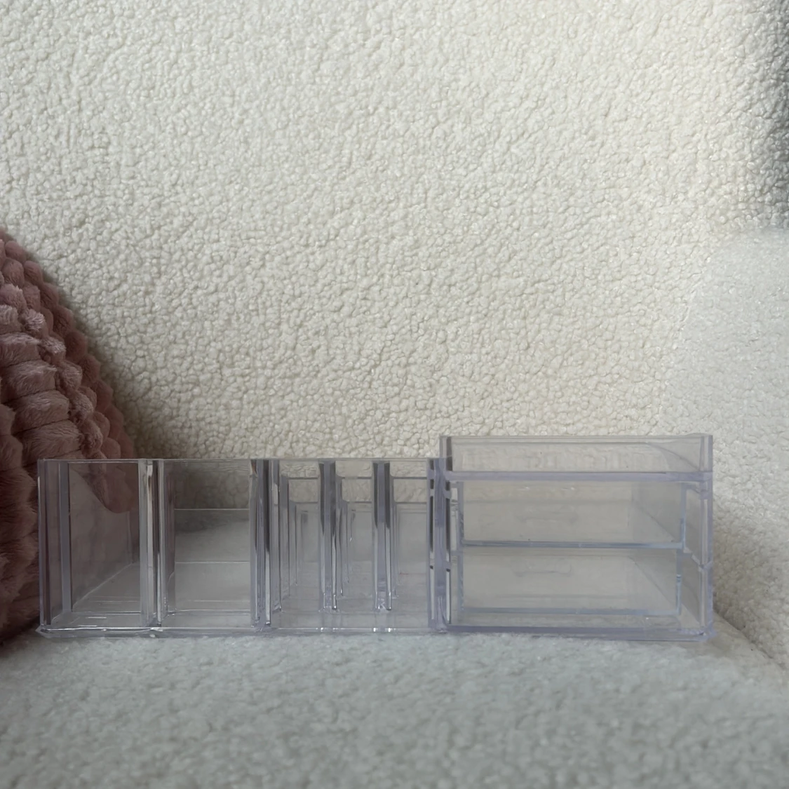 Transparent sminkförvaring med lådor - 1