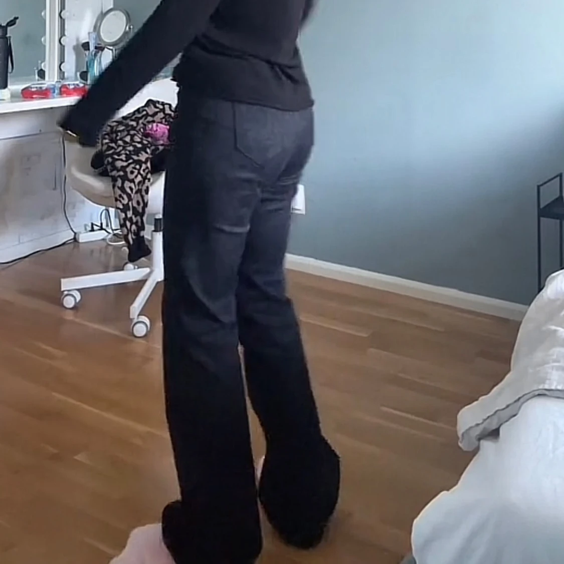 Svarta bootcut jeans - 1