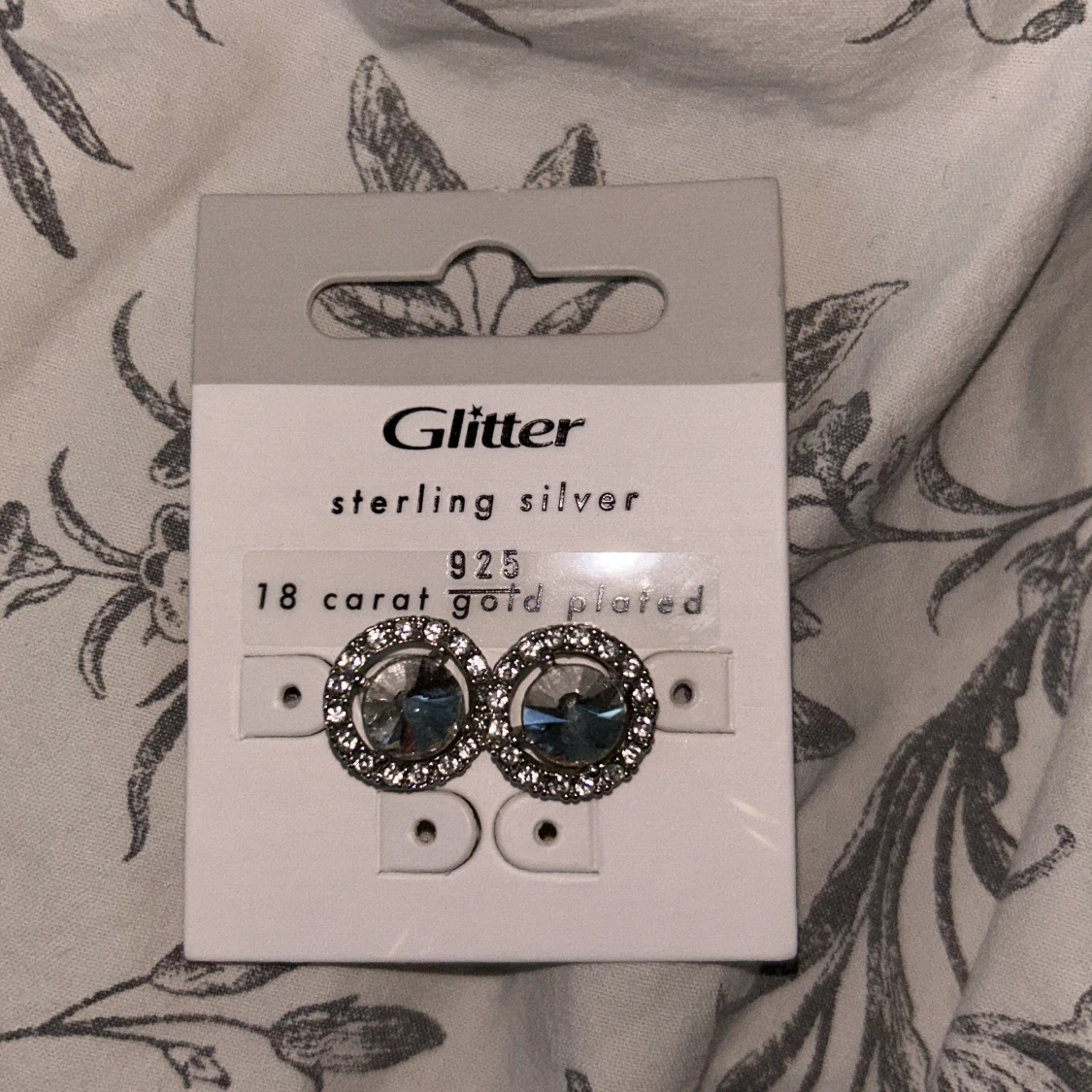 Glittriga örhängen från Glitter