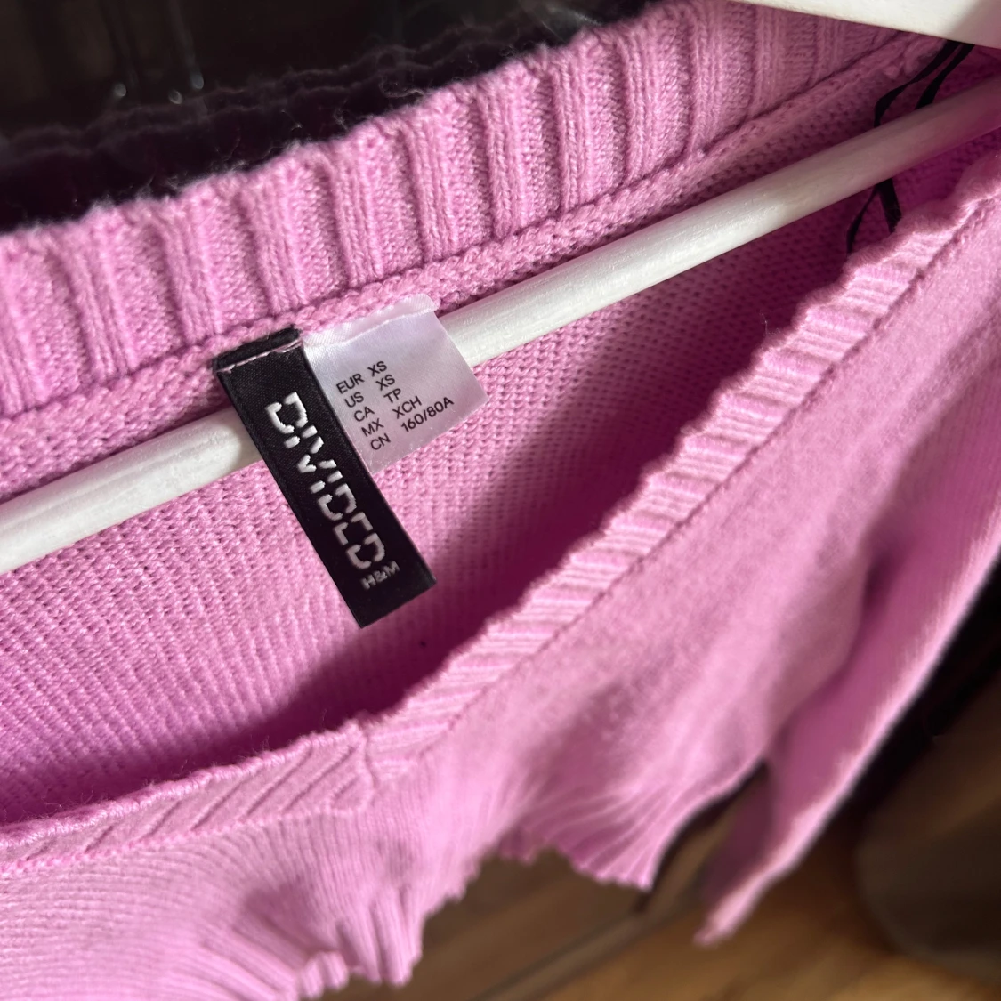 Rosa croppad stickad tröja från H&M - 1