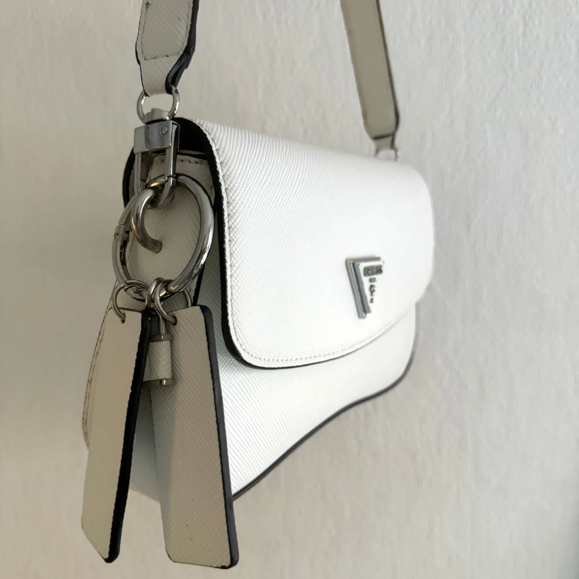 Guess Cordelia axelväska - 2