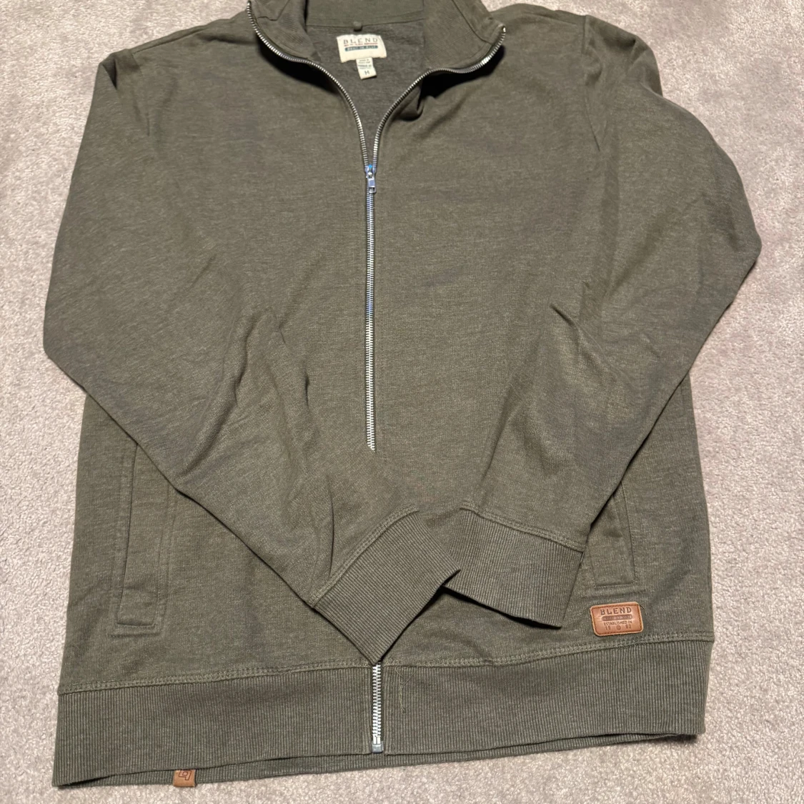 Blend ziptröja