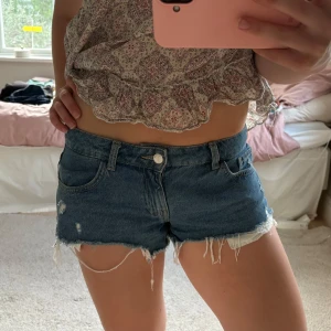 Lowwaist shorts - Snygga lowwaist shorts! 