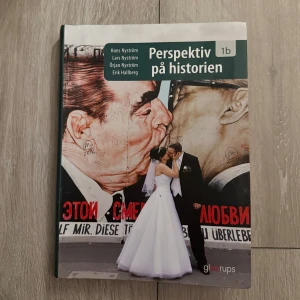 Historia 1b bok - Lärobok för komvux är i mycket bra skick och inga ritningar inuti boken. Säljer för 450kr