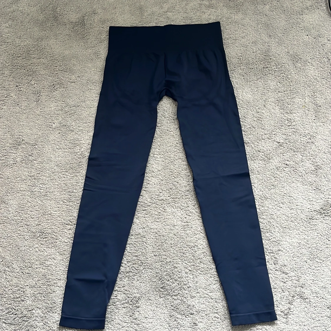 Mörkblå leggings från Gymshark - 2