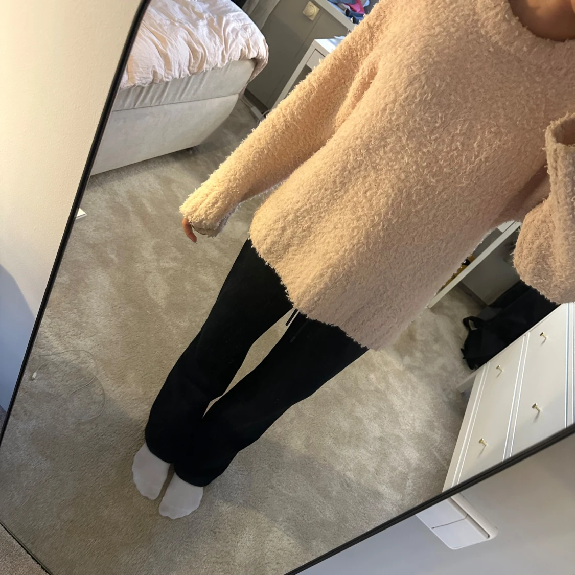 Ljusrosa fluffig stickad tröja