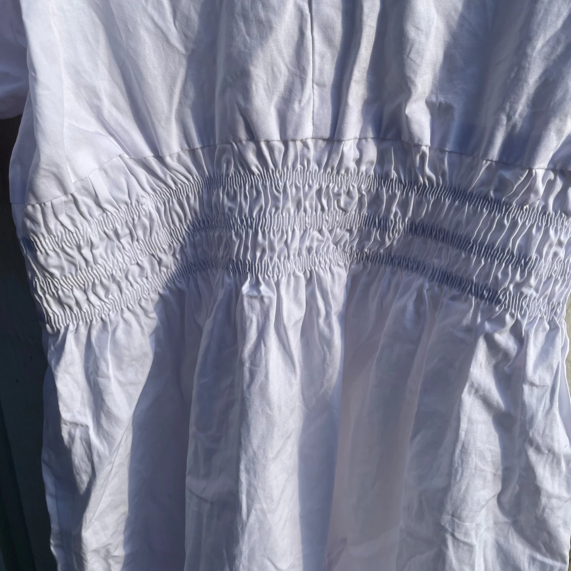 Vit långklänning med puffärmar - 3