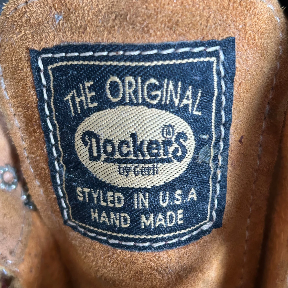 Docker’s boots - 4