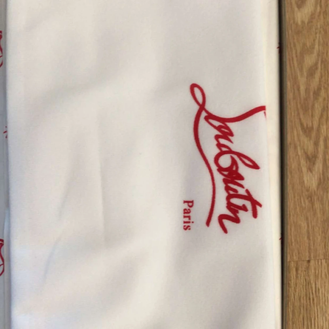 Mörk blåa sneakers från Louboutin