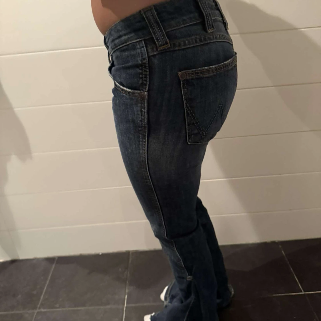 Blå bootcut jeans - 2