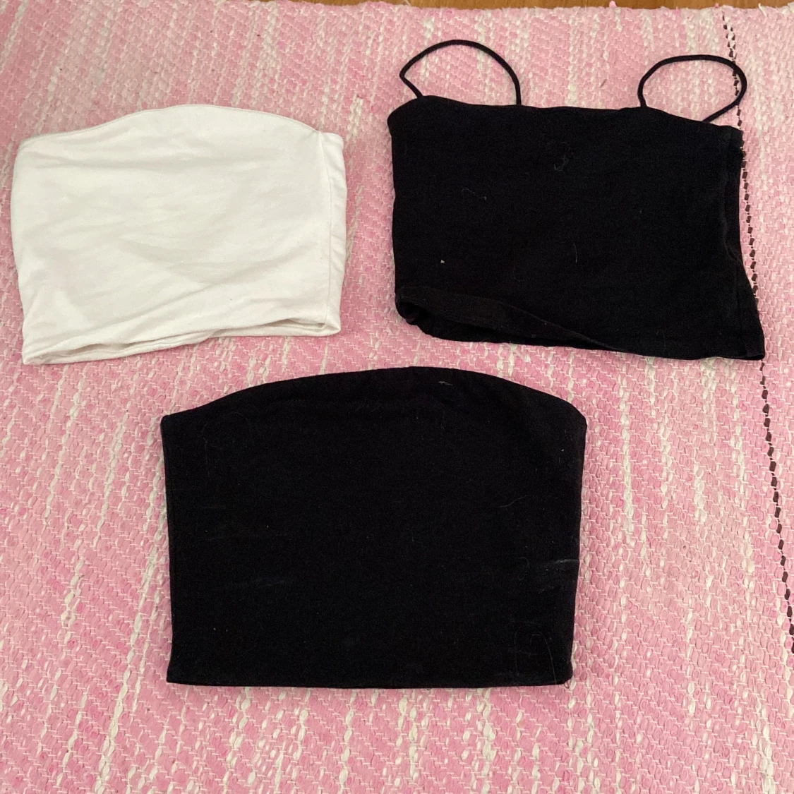 Svart och vit tubtopp