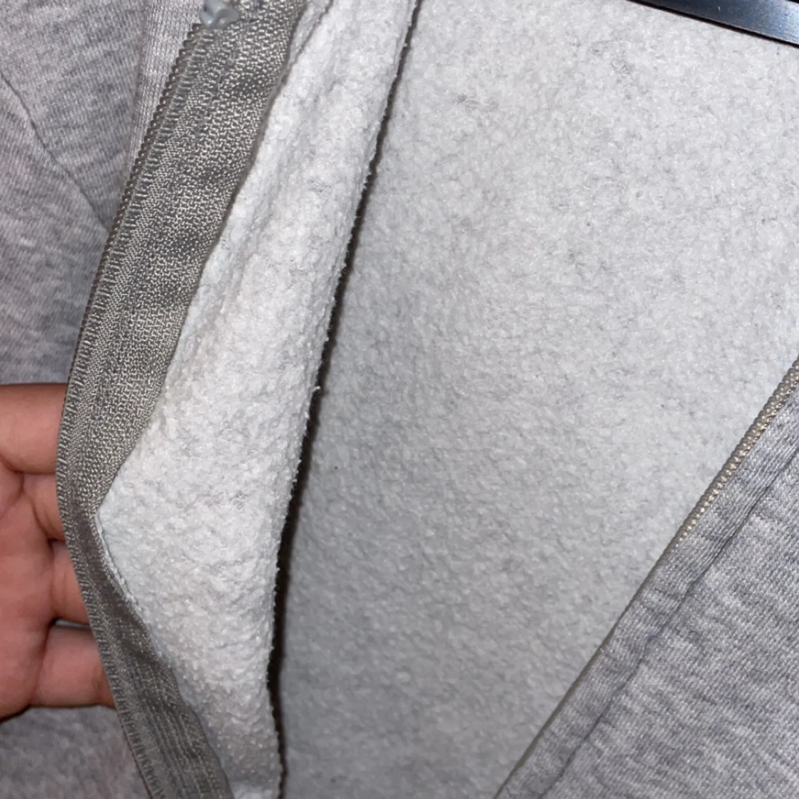 Grå hoodie från H&M - 4