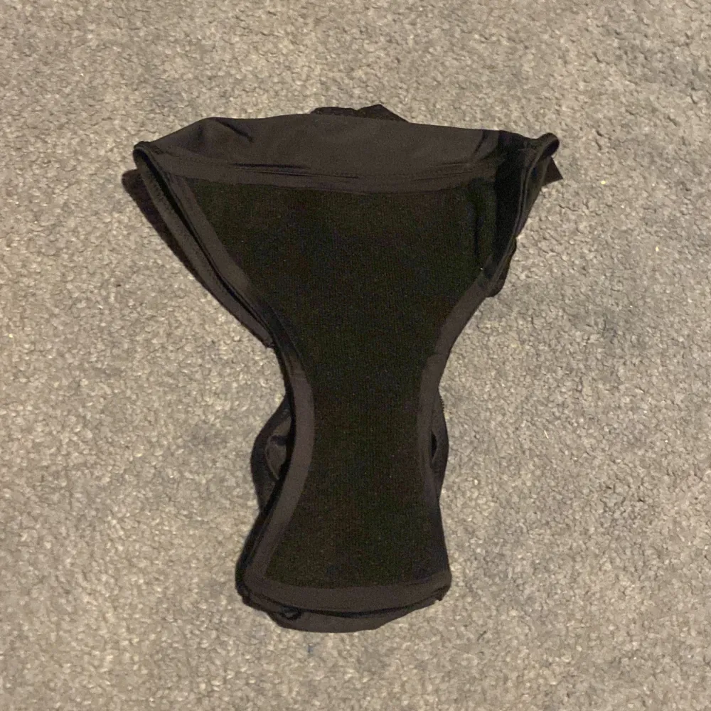 Finns fler en bara en—> Upp mot 40 stycken. Original pris: 309kr. Oöppnade och oanvända mens trosor från Libresse. Dem är sköna att bära och du behöver aldrig oroa dig för att blöda igenom någonsin igen. Stretchiga, sköna och bekväma! Enkla att använda och tvätta. Hipster. . Muu.