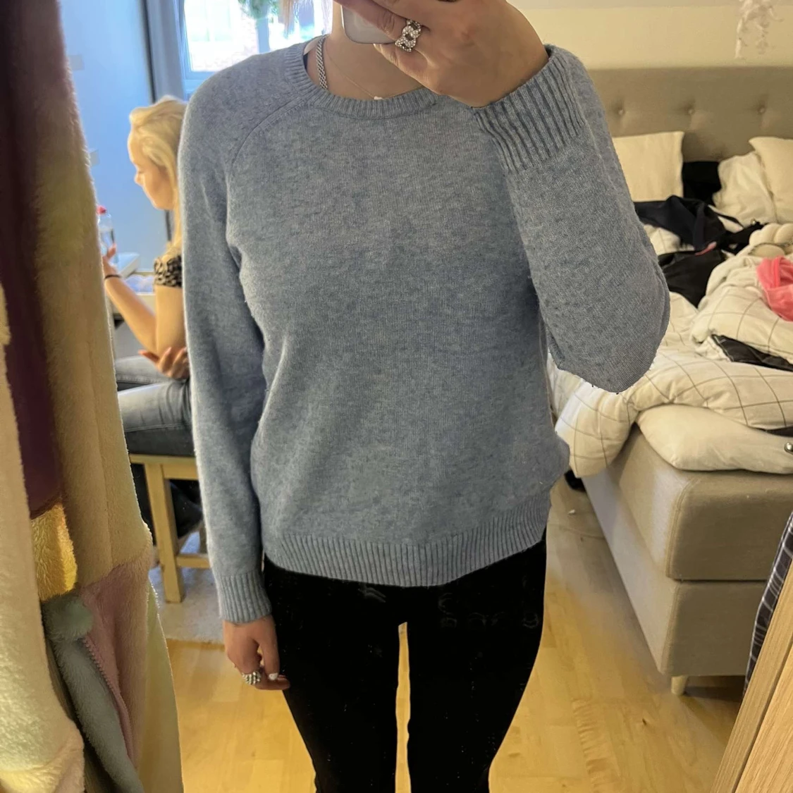 Ljusblå stickad tröja