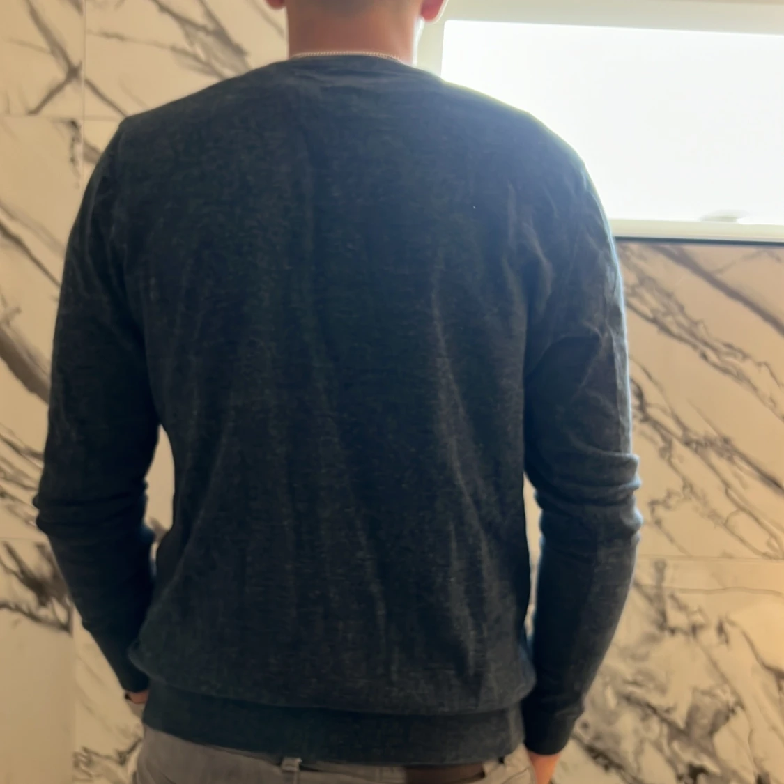 Mörkblå v-ringad tröja Hilfiger Denim - 1